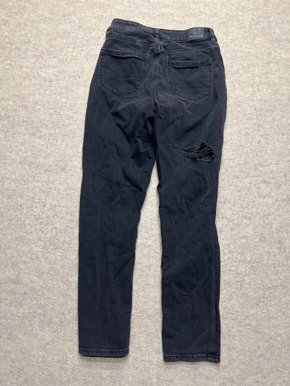 American Eagle High Rise Distressed Mom Jeans Stretch Baggy Ripped Black Denim 2 - Picture 3 of 10